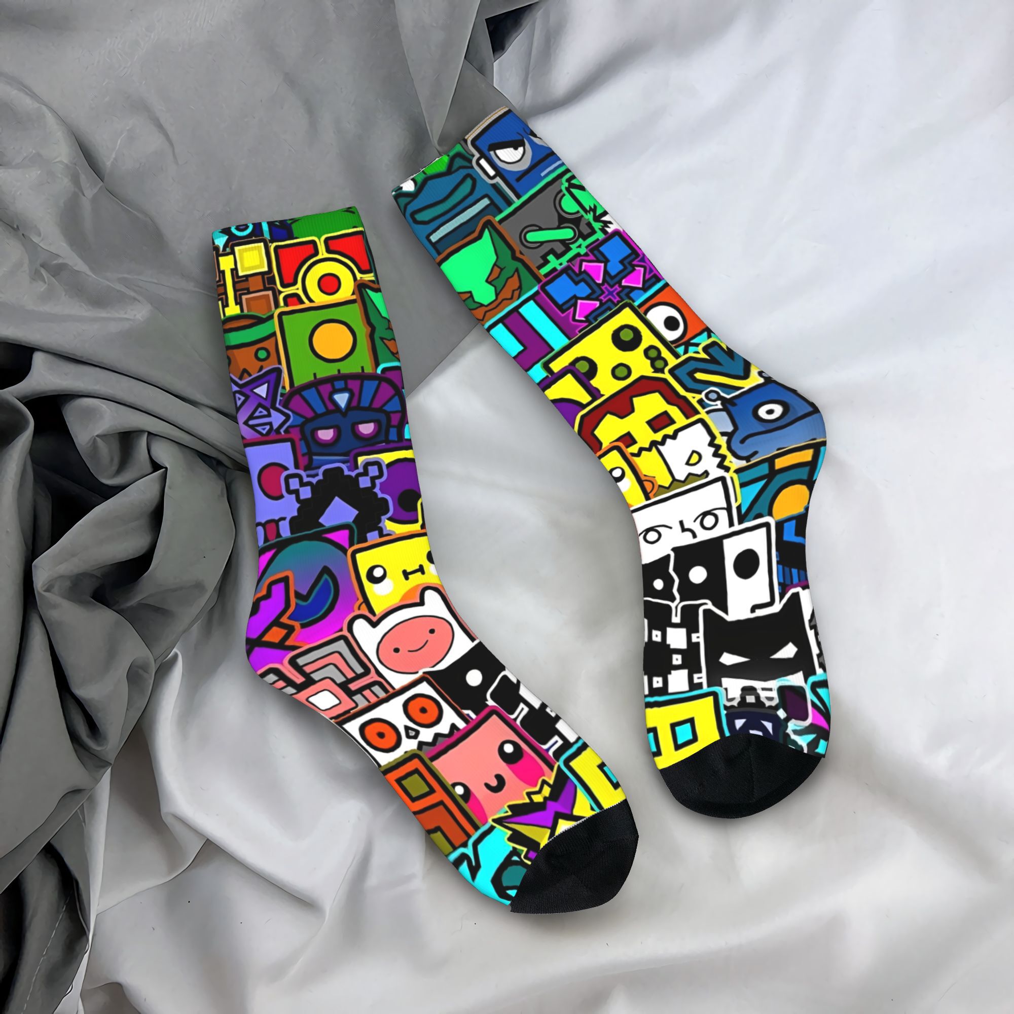 Geometry Gaming Dashed  Socks  - Retro Gaming Youtube recension och pris